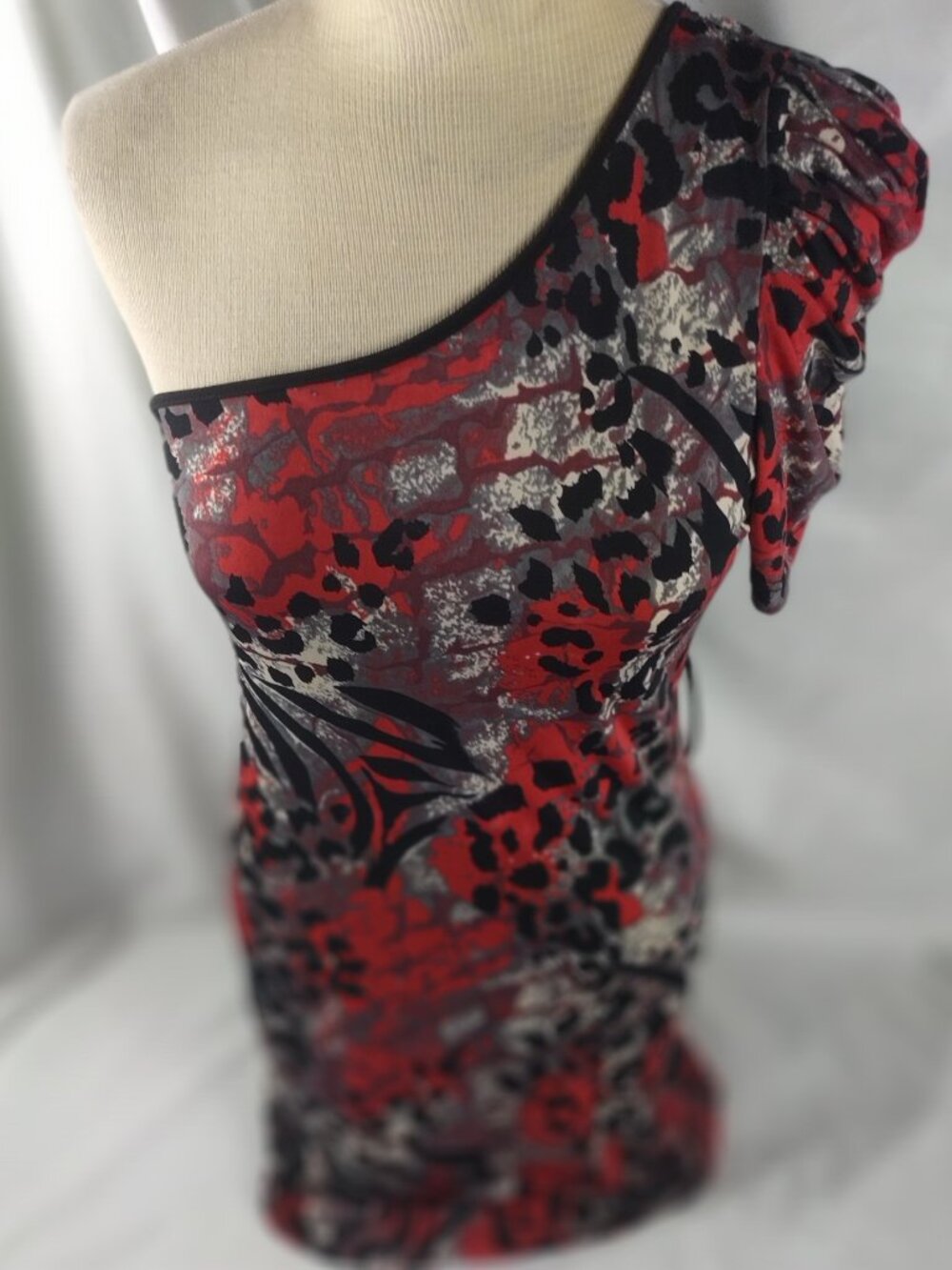 Philos/Philosophy Womens Junior One Shoulder Top Red/Black Sz Large